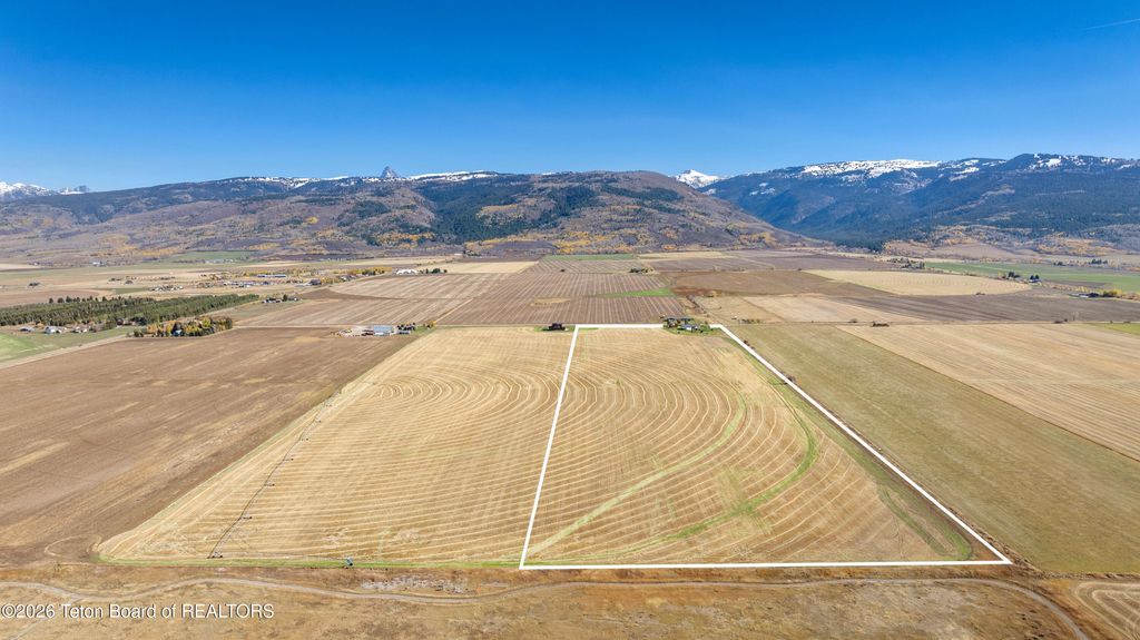 2462 E 1000, Driggs, ID 83422 photo 48