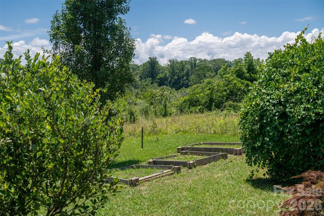 187 Sheehan Road, Fletcher, NC 28732