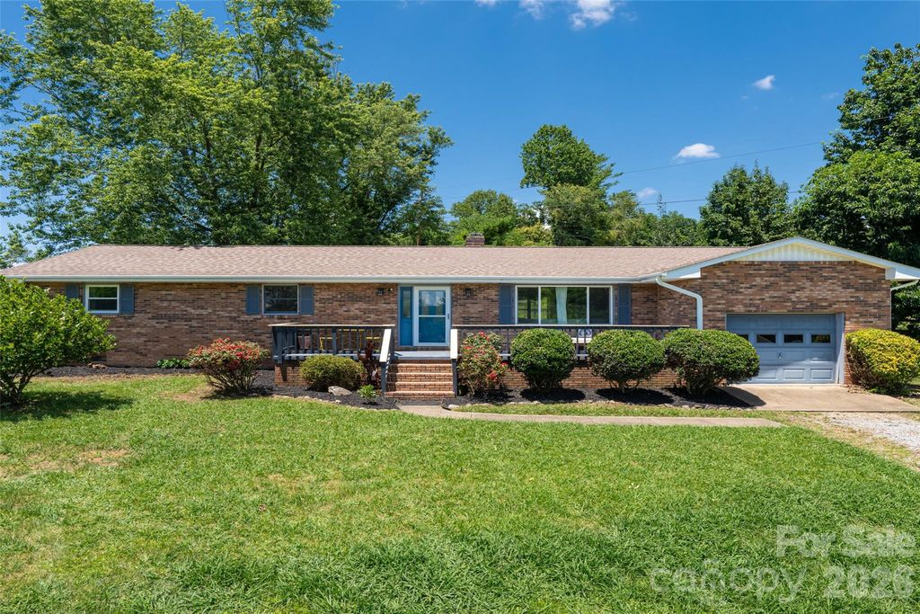 187 Sheehan Road, Fletcher, NC 28732