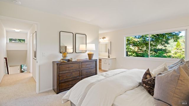 5 Viox Way, San Rafael, CA 94901