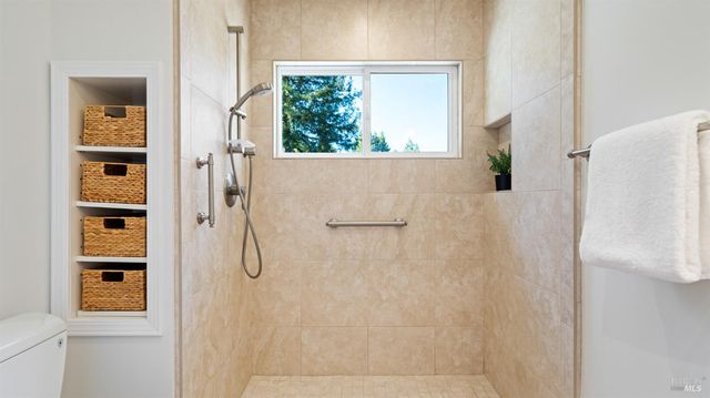 5 Viox Way, San Rafael, CA 94901