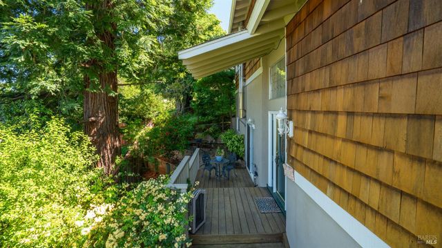 5 Viox Way, San Rafael, CA 94901
