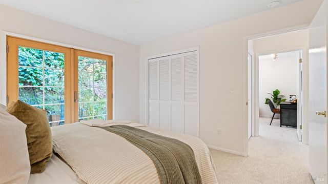 5 Viox Way, San Rafael, CA 94901