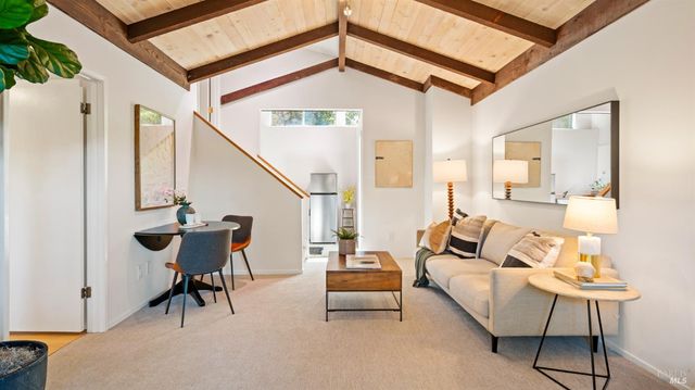 5 Viox Way, San Rafael, CA 94901