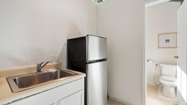 5 Viox Way, San Rafael, CA 94901