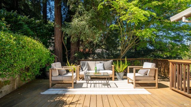 5 Viox Way, San Rafael, CA 94901