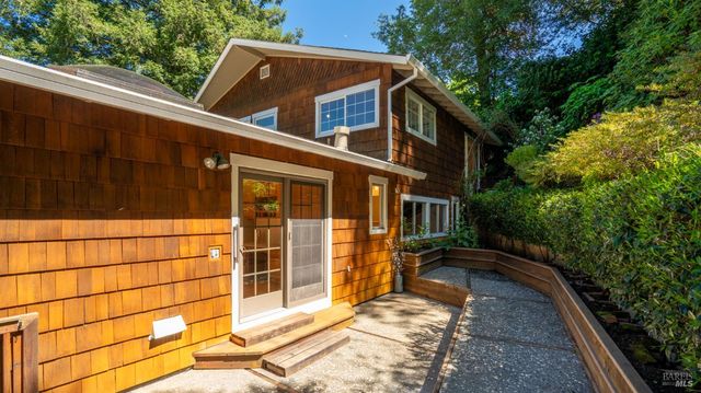 5 Viox Way, San Rafael, CA 94901