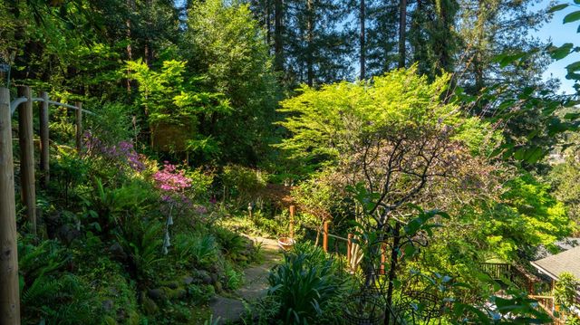 5 Viox Way, San Rafael, CA 94901