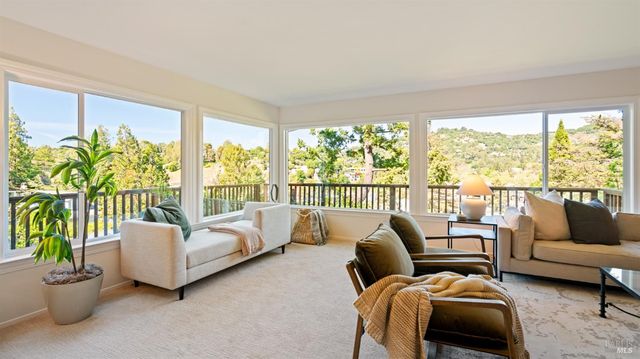 5 Viox Way, San Rafael, CA 94901