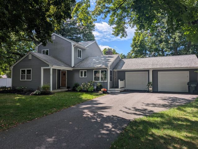 192 Ambrose St, Springfield, MA 01109