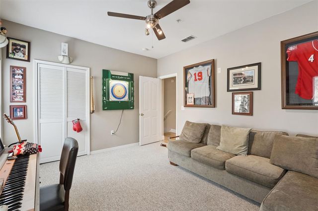 2401 LEGACY LAKE DRIVE 2401, Maitland, FL 32751