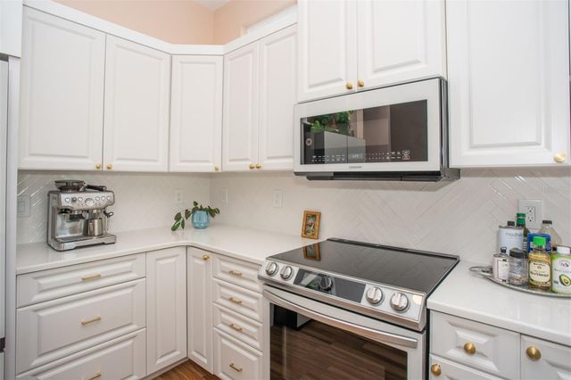 6109 BAYSIDE DRIVE, New Port Richey, FL 34652