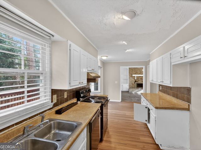 4428 Nantucket Cove, Stone Mountain, GA 30083