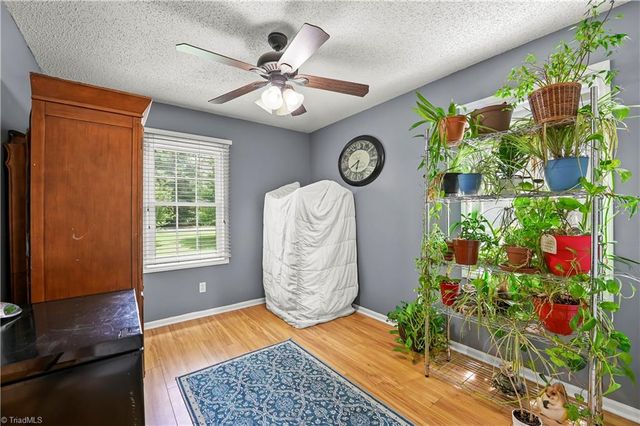 2350 Dianne Avenue, Winston-salem, NC 27106