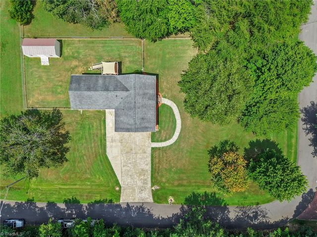 2350 Dianne Avenue, Winston-salem, NC 27106