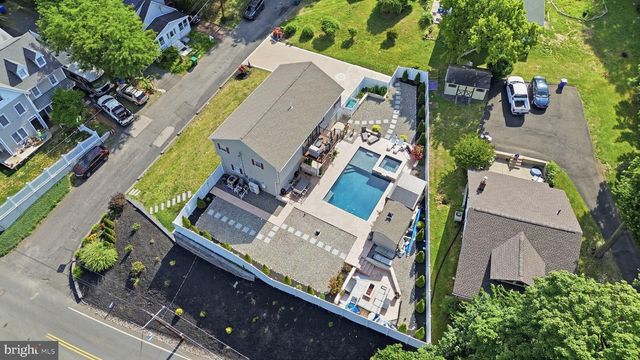 4501 NICHOL AVE, Newportville, PA 19056