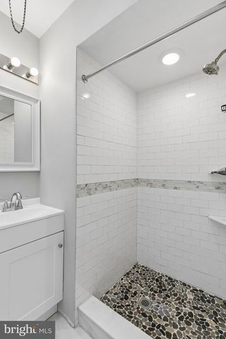 1621 N 77TH ST, Philadelphia, PA 19151