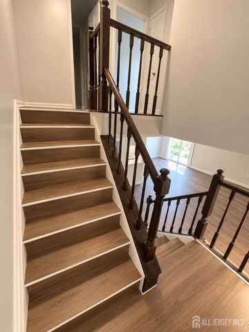 64 Almond Drive, Franklin Twsp, NJ 08873