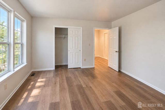 64 Almond Drive, Franklin Twsp, NJ 08873