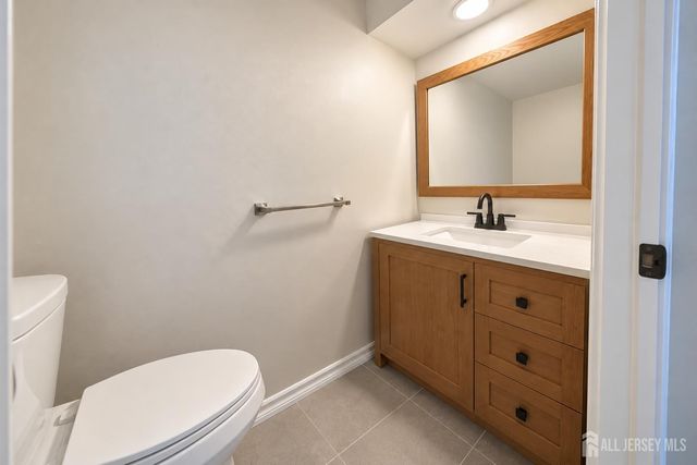 64 Almond Drive, Franklin Twsp, NJ 08873