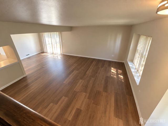 64 Almond Drive, Franklin Twsp, NJ 08873