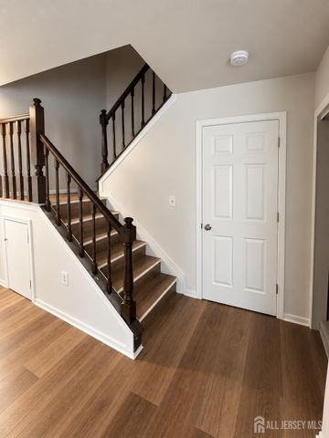 64 Almond Drive, Franklin Twsp, NJ 08873