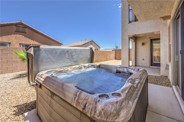 1044 VIA SAINT LUCIA Place, Henderson, NV 89011