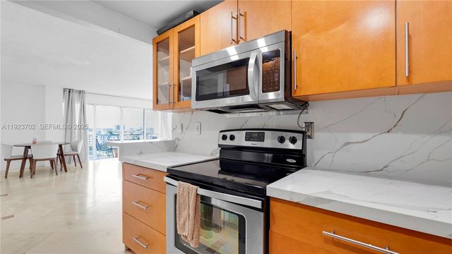 11111 Biscayne Blvd 9H, Miami, FL 33181