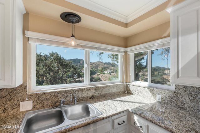 167 Rimrock Road, Thousand Oaks, CA 91361
