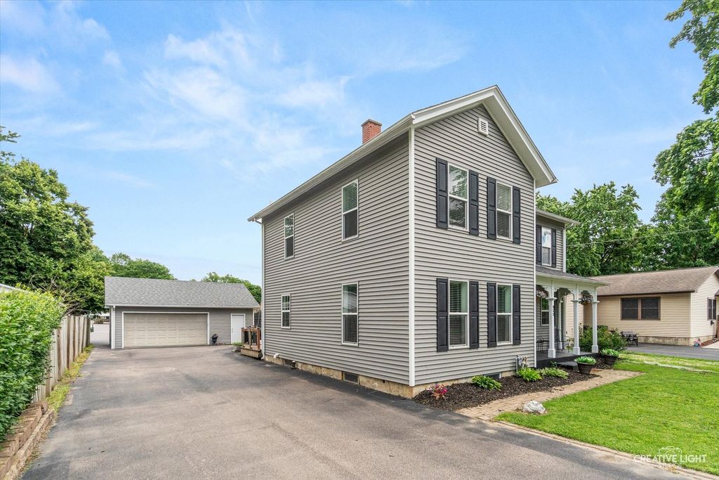 902 N Main Street, Sandwich, IL 60548
