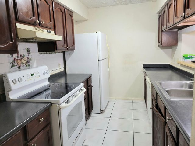 13007 Bacard Lane, Houston, TX 77099