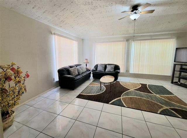 13007 Bacard Lane, Houston, TX 77099