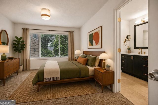 1016 Muirfield Drive, Marietta, GA 30068