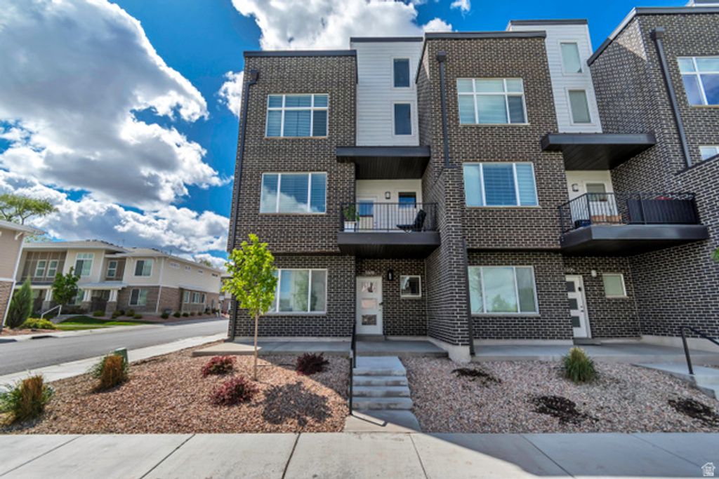 5502 W VICTORY LAP CT, West Valley City, UT 84120 — photo 2
