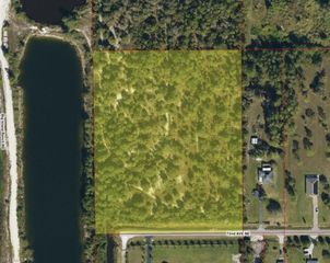72ND AVE NE, Naples, FL 34120