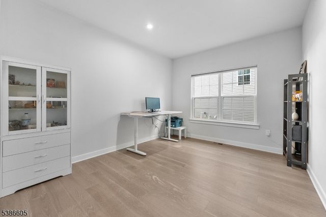 58 Oakwood Blvd, Union Twp., NJ 08827