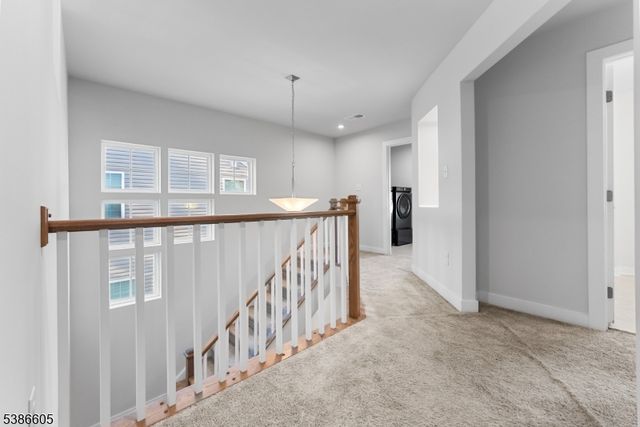 58 Oakwood Blvd, Union Twp., NJ 08827