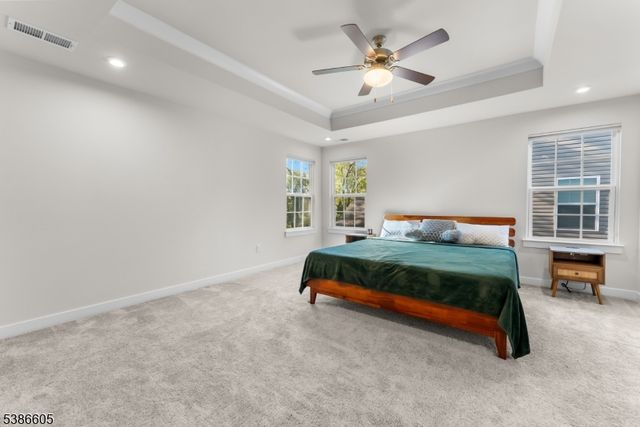 58 Oakwood Blvd, Union Twp., NJ 08827