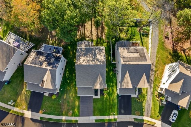 58 Oakwood Blvd, Union Twp., NJ 08827