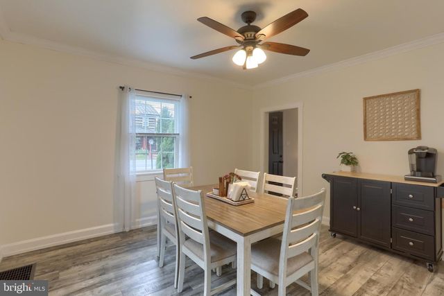 23 MAIN ST, Womelsdorf, PA 19567