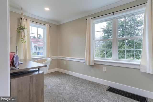 23 MAIN ST, Womelsdorf, PA 19567