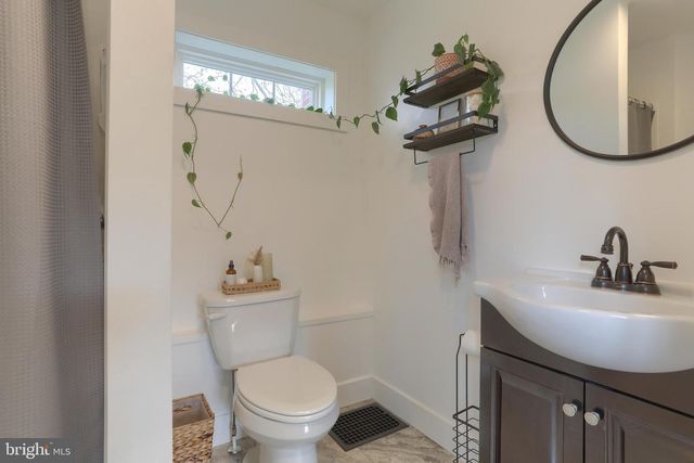 23 MAIN ST, Womelsdorf, PA 19567