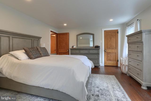 23 MAIN ST, Womelsdorf, PA 19567