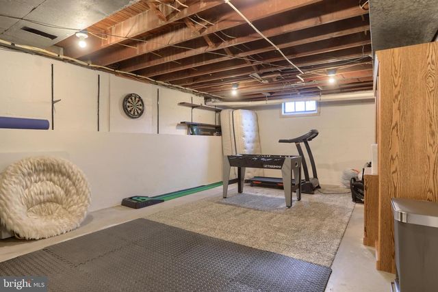 23 MAIN ST, Womelsdorf, PA 19567