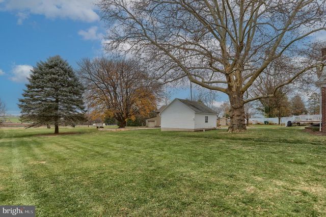 23 MAIN ST, Womelsdorf, PA 19567