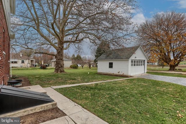 23 MAIN ST, Womelsdorf, PA 19567