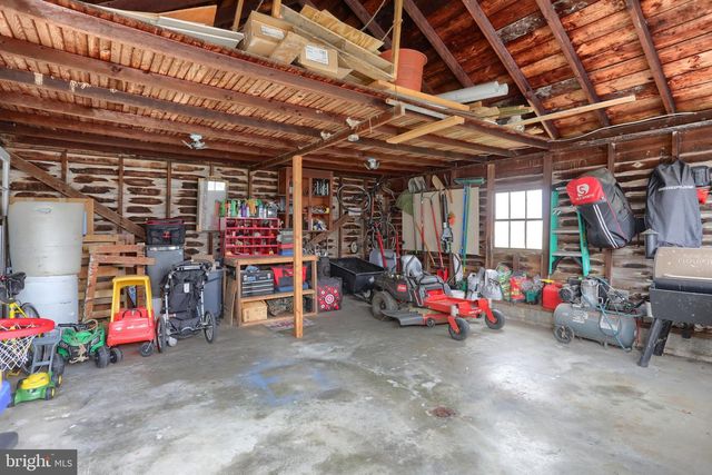 23 MAIN ST, Womelsdorf, PA 19567