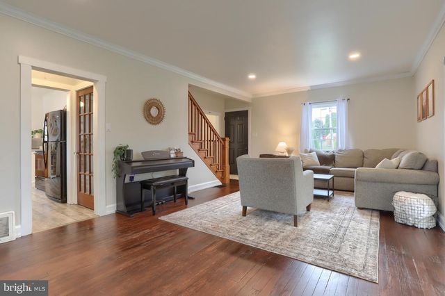 23 MAIN ST, Womelsdorf, PA 19567