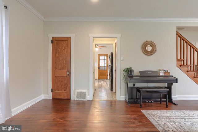 23 MAIN ST, Womelsdorf, PA 19567