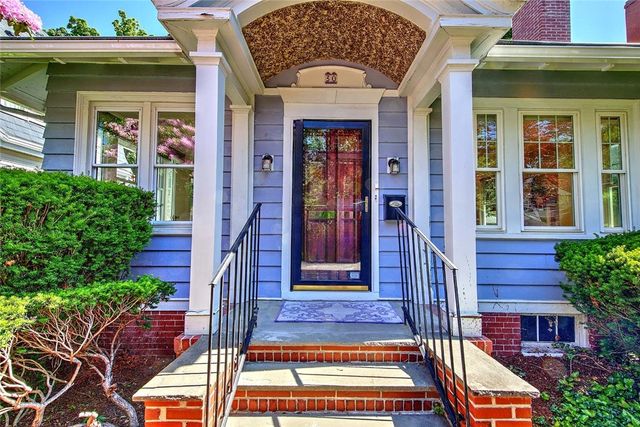 30 Langham Road, Providence, RI 02906